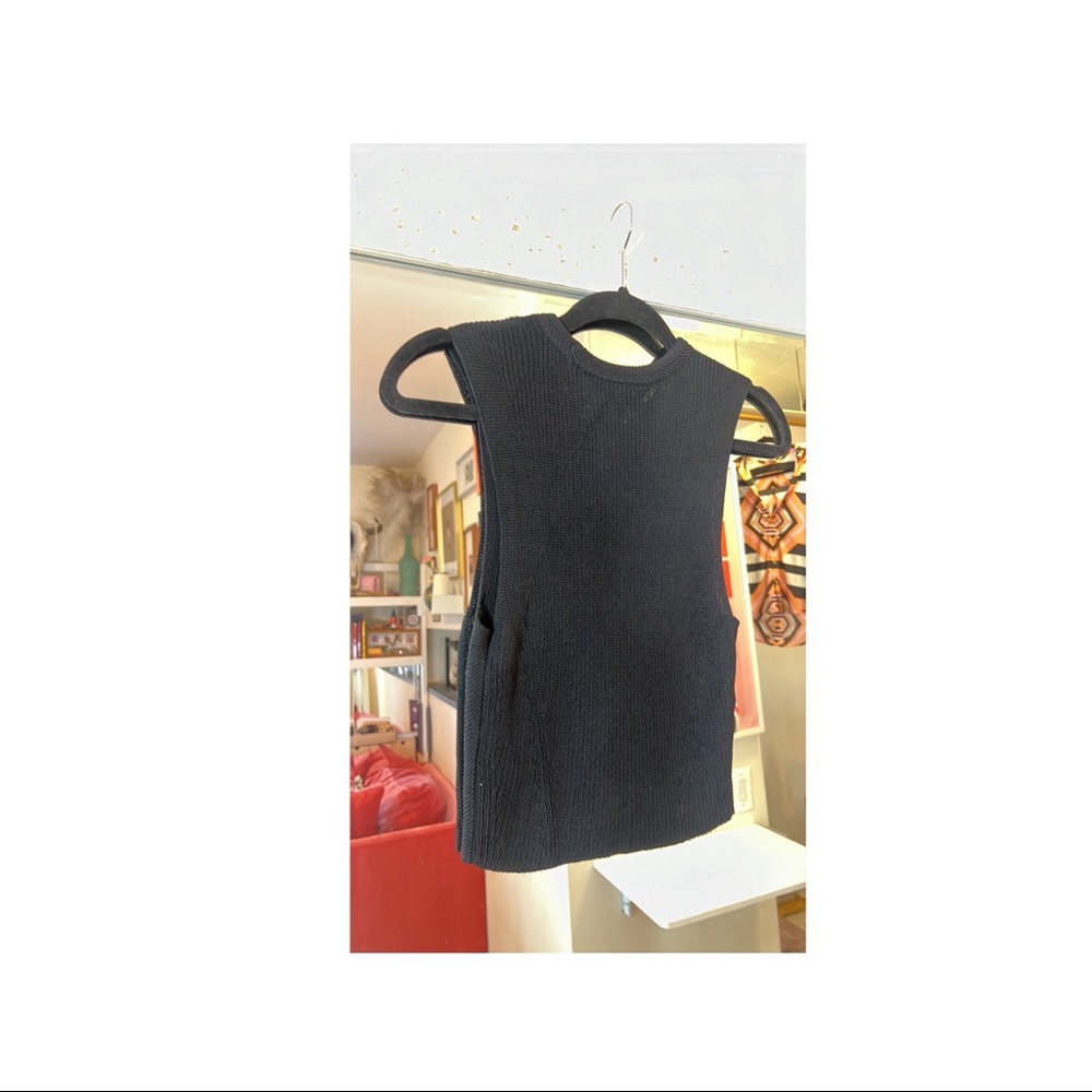 Knitted sleeveless top